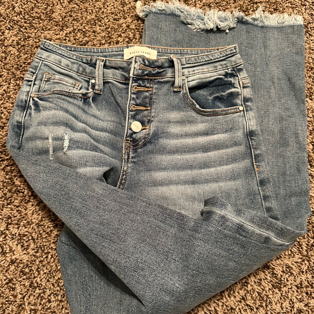 Stylish Button-Fly Frayed Hem Jeans